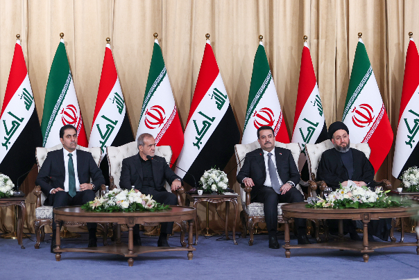 图说伊朗总统佩泽希齐扬访问伊拉克