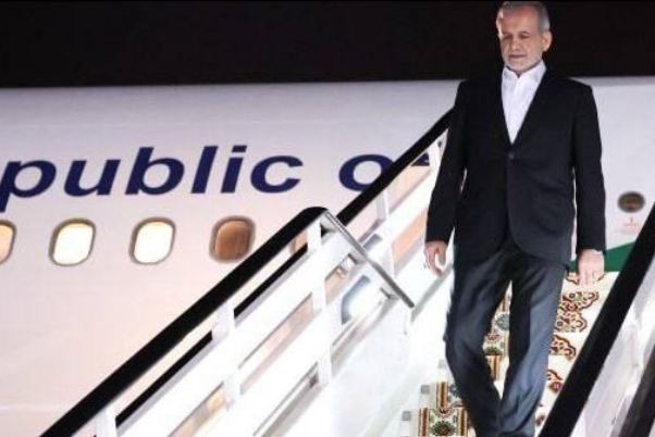 伊朗总统和外交部长访问埃及