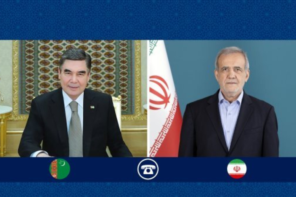 伊朗希望在该地区乃至整个世界建立和平与友谊