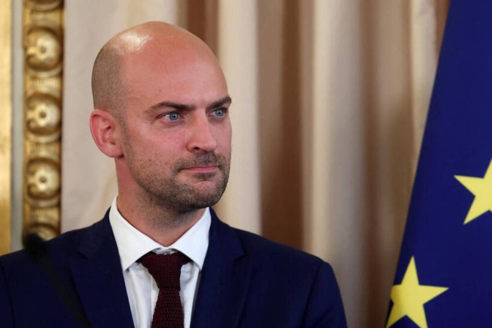 法国预测该地区可能发生军事冲突