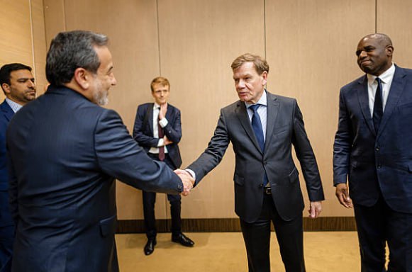 组图：日内瓦会谈