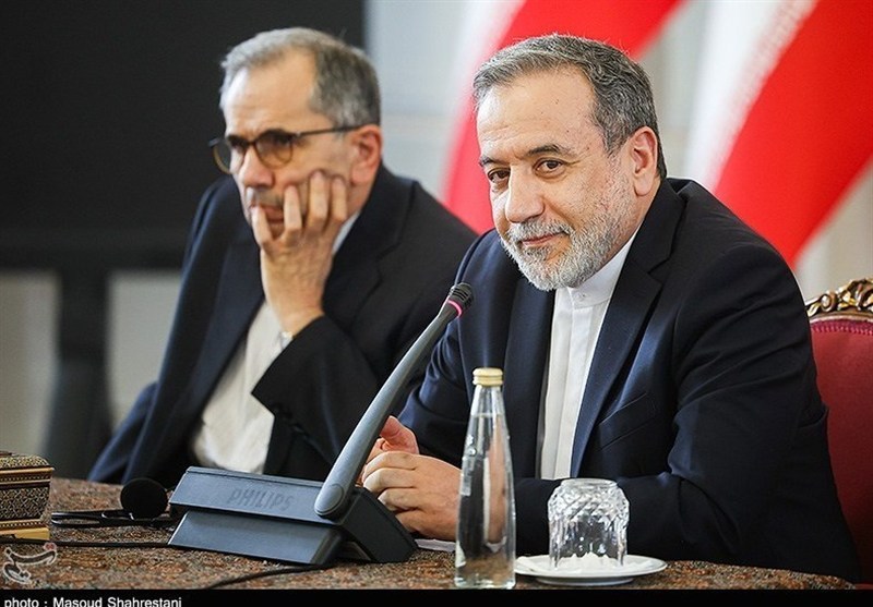 Iran in No Hurry to Hold Talks: FM