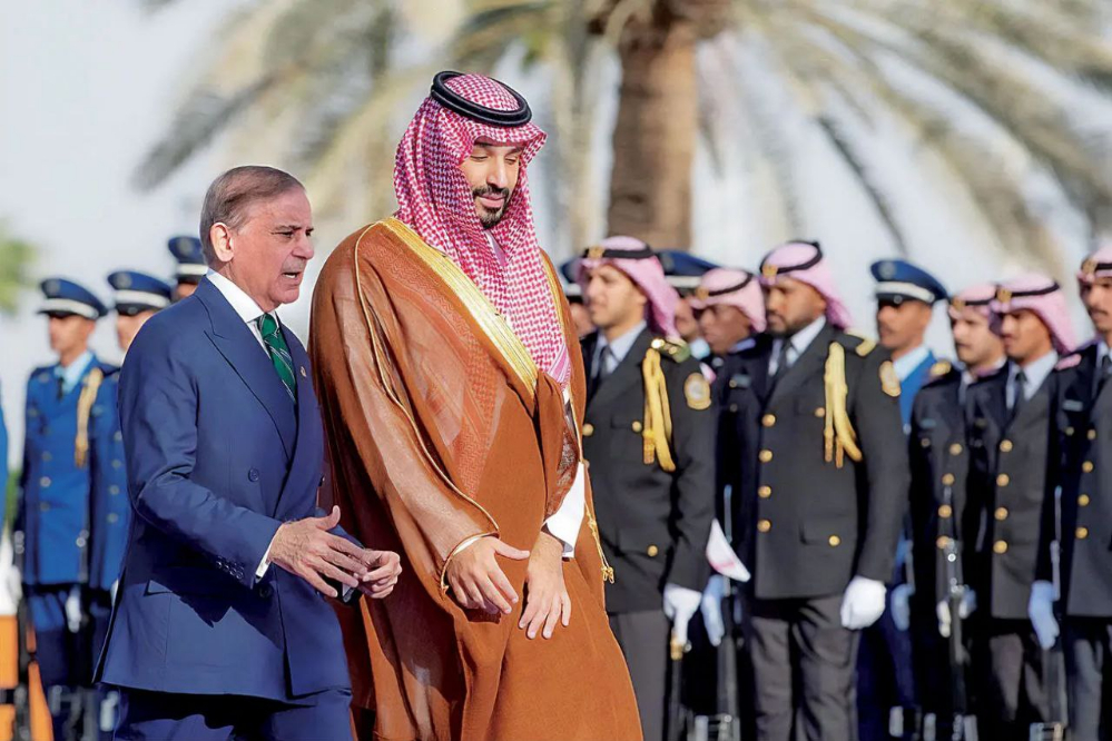 Загадка выхода ядерного Пакистана в Персидский залив!