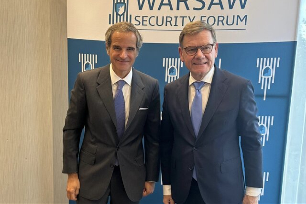 格罗西与德国外长就伊朗快速恢复制裁问题进行磋商