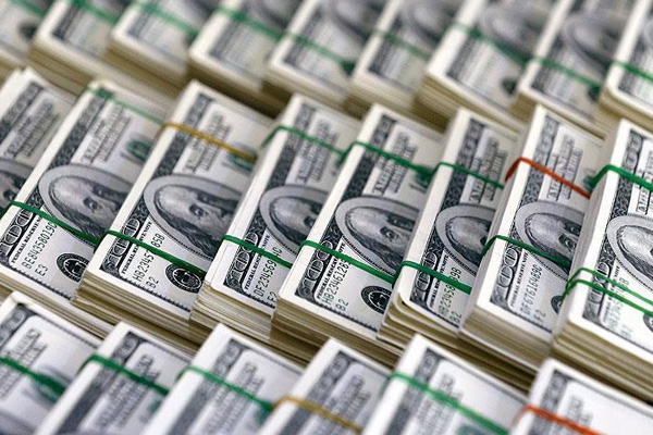 ارز و نقدینگی واحدهای تولیدی تامین می‌شود