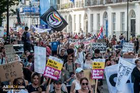 تظاهرات انگلیسی ها علیه بوریس جانسون