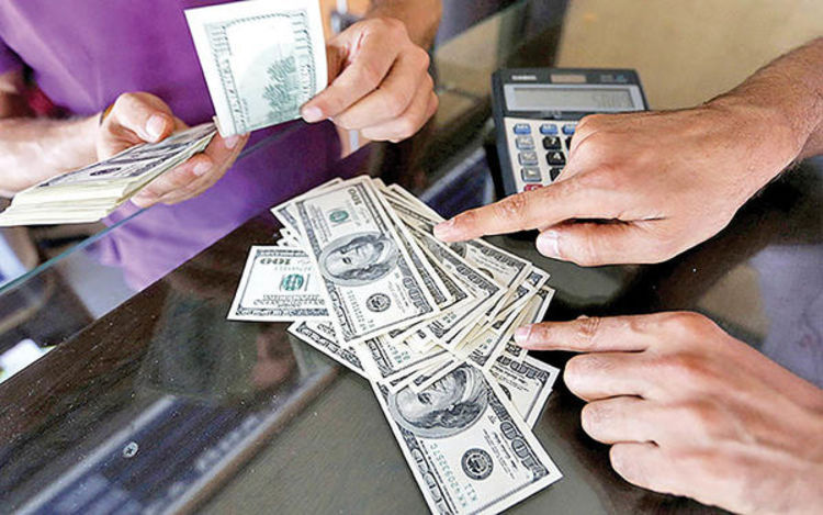 نوسانات بازار ارز و وسوسه سوداگری/افزایش قیمت ارز ادامه خواهد داشت؟