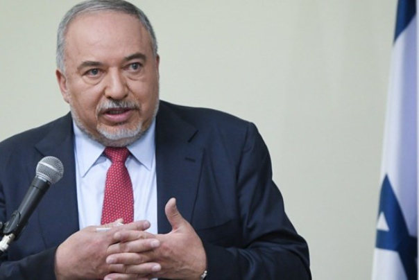 لیبرمن: ائتلاف راست‌گرای نتانیاهو فرو پاشیده است