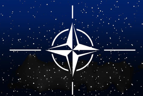 ناتو بخشی از نیروهایش را از عراق خارج می‌کند