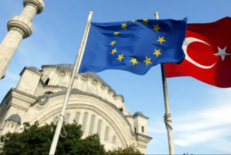 اتحادیه اروپا کمک‌های مالی به ترکیه را کاهش می‌دهد