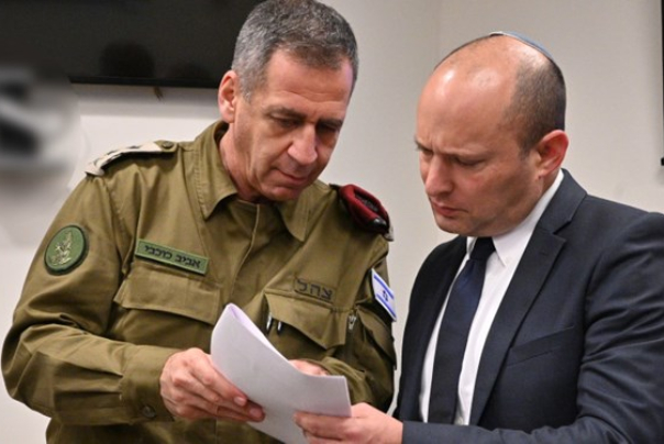 ما در جنگ سیاسی، نظامی، اقتصادی و اطلاعاتی با ایران هستیم