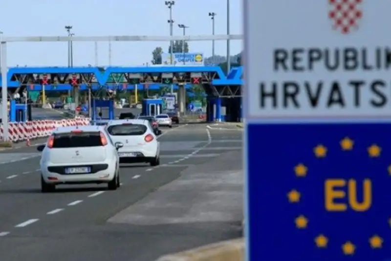 اتحادیه اروپا بستن مرزها برای مقابله با ویروس کرونا را رد کرد