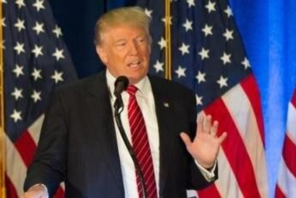 ترامپ: دموکرات‌ها علیه سندرز کودتا کردند