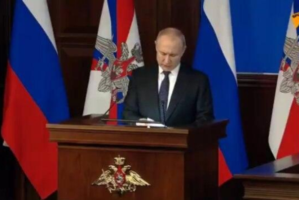 پوتین قانون ممنوعیت واگذاری اراضی روسیه به قدرت‌های خارجی را ارائه می‌کند