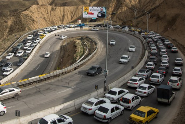 کاهش 57 درصدی ترددها در 17 روز/ 30 هزار خودرو هنوز به شهرهای مبدأ بازنگشته اند