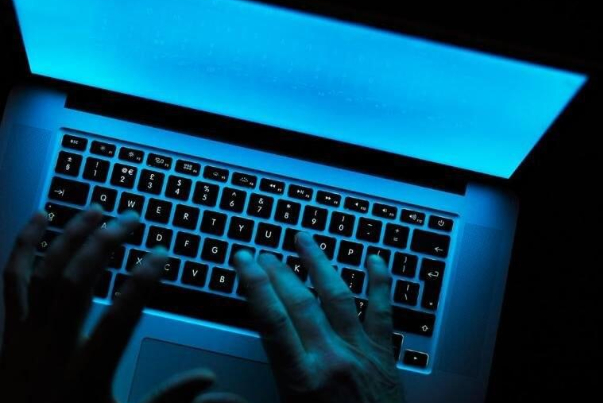 وزیرکشور انگلیس: تبهکاران سایبری صدها هزار پوند کلاهبرداری کرده‌اند