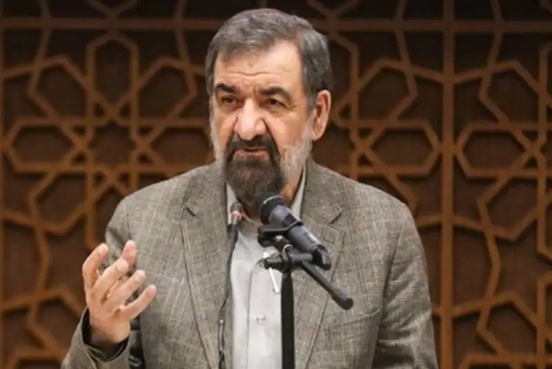 دولت لیبرال پای خود را بر گلوی مردم گذاشته است