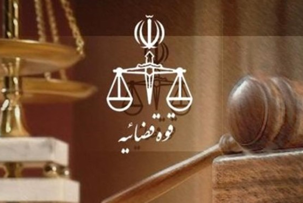 آذرپیک موقع ورود به زندان آسیب چشمی نداشته است