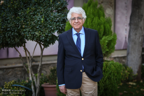 لوریس چکناواریان: حضرت عباس(ع) بارها دستم را گرفته است