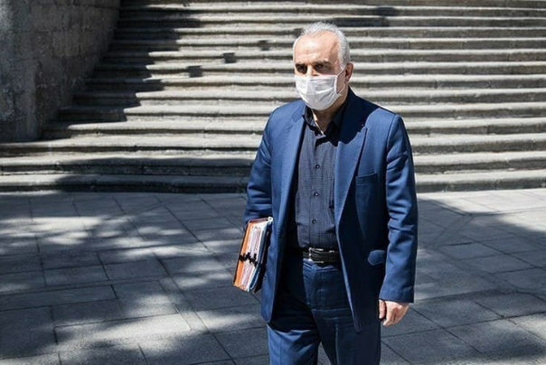 استیضاح وزیر اقتصاد کلید خورد