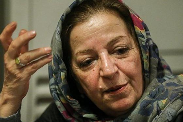 مسئولین عزیز به دوربین نگاه کنید و با مردم سخن بگویید