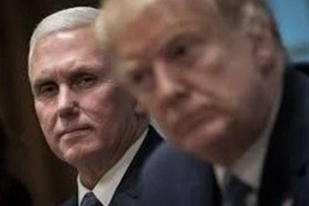 دست رد پنس به سینه ترامپ