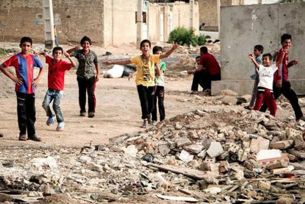 مصائب یک ویروس شبه دموکرات برای حاشیه‌نشین‌ها