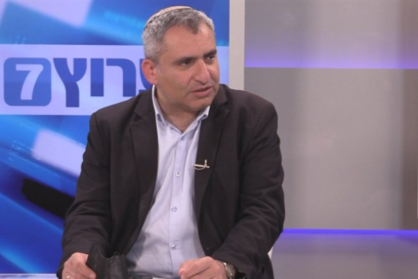 נתניהו מתרחק מ-61 ושולח סגן שר להתחנן לעזרה מהפלסטינים