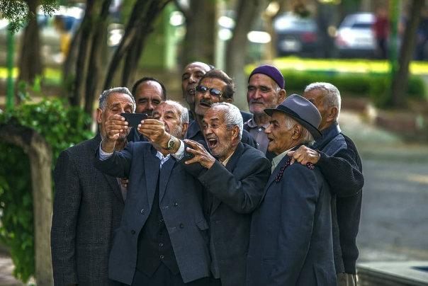 چگونه می‌شود جلوی سونامی سالمندی در ایران را گرفت؟