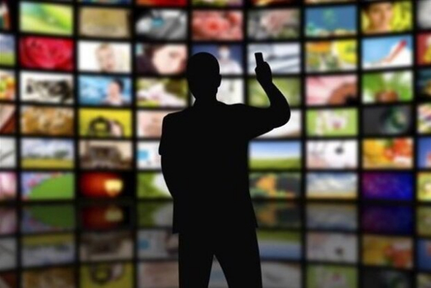 چندرسانه‌ای: شبکه نمایش خانگی دور از چشم منتقدین هنری و نظارت قانونی