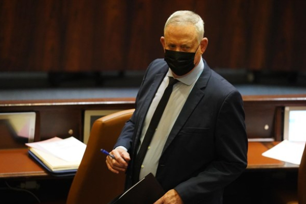 גנץ: נתניהו מנסה לממש את מזימת אפריל