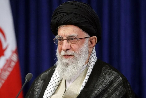 آیت‌الله خامنه‌ای:  آمادگی‌های ارتش را تا سر حد نیاز افزایش بدهید و نقش‌آفرینی کنید