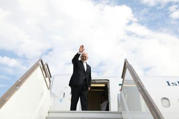 ظریف وارد بغداد شد/ادای احترام به شهدای مقاومت