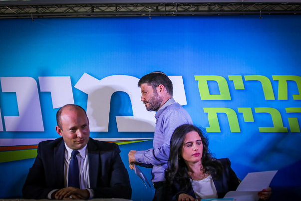 "בנט, שקד וחבורת העסקנים הקטנה והצייתנית שלהם בגדו במחנה הלאומי"