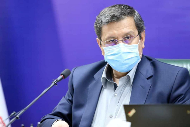 همتی: 3 سال است که در جنگ اقتصادی محکم ایستاده‌ایم/ کاهش نرخ ارز ادامه خواهد داشت