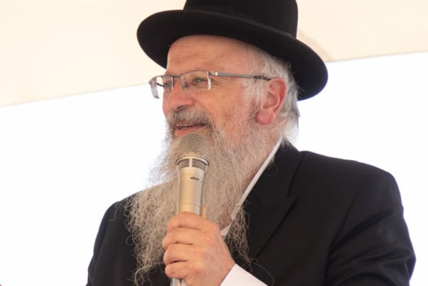 הרב שמואל אליהו: בנט גנב מאות אלפי קולות של מצביעים ורימה אותם