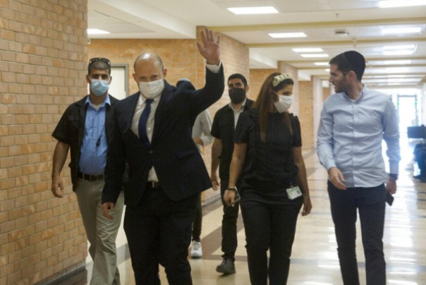 ניתוחים: עמדות מנוגדות וחוסר וודאות לגבי עתידה של ממשלת בנט-לפיד