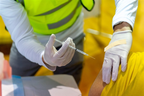 امکان انتخاب مکان و زمان واکسیناسیون فراهم است