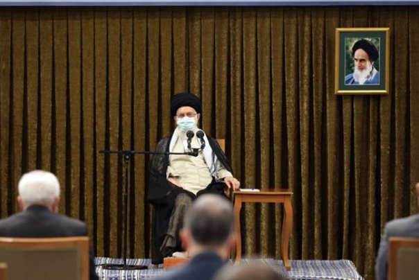 رهبر انقلاب: امریکایی‌ها در  مذاکرات وین، یک قدم هم جلو نیامدند