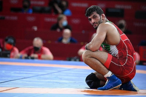 حسن یزدانی: شرمنده مردم هستم؛ حلالم کنید