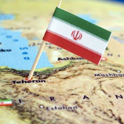 رنگ سیاست‌مان را با قلم دیانت روی بوم اقتدار ترسیم کردیم