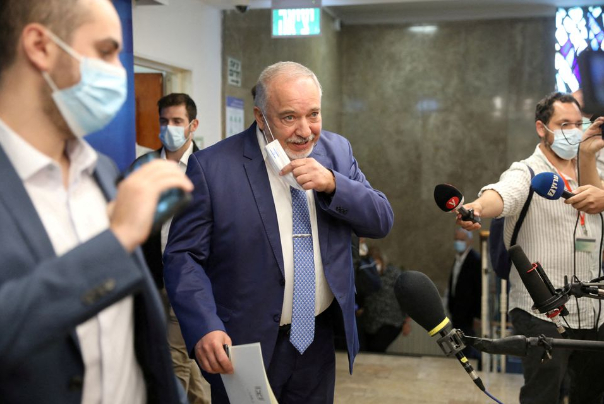 שר האוצר הישראלי נמצא בבדיקה חיובית לקורונה