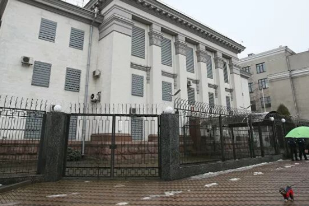 100 иранских студентов отправились в пограничные города на западе Украины