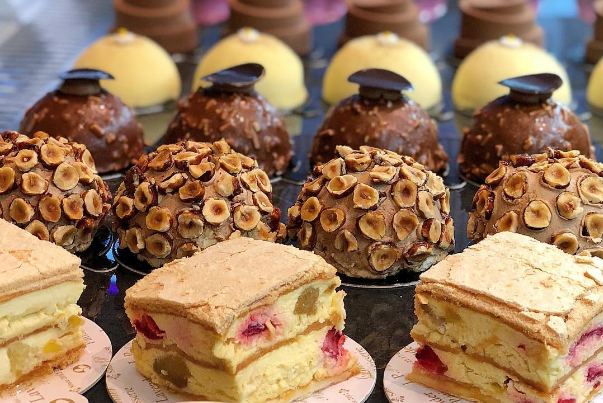 افزایش قیمت آرد، شیرینی را گران نخواهد کرد