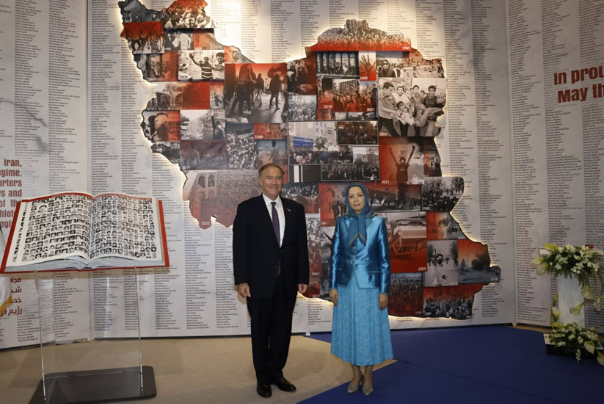 پیام‌های حضور پمپئو در کمپ منافقین در آلبانی