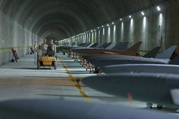 База 313 стратегических БПЛА - символ военного могущества Ирана