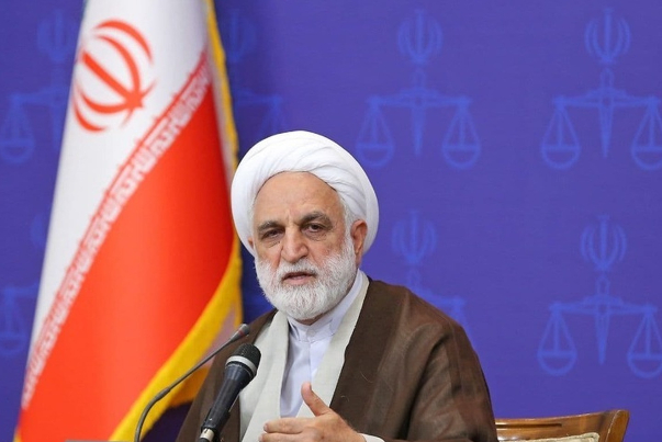 دستگاه اطلاعاتی اتفاق رخ داده در مراسم چهاردهم خرداد را دنبال کند