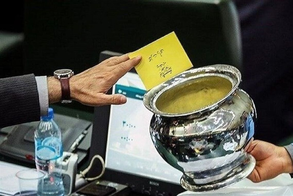 طراحی برخی نمایندگان مجلس برای فرار از شفافیت؛ رادیکال کن و از صحنه بگریز!