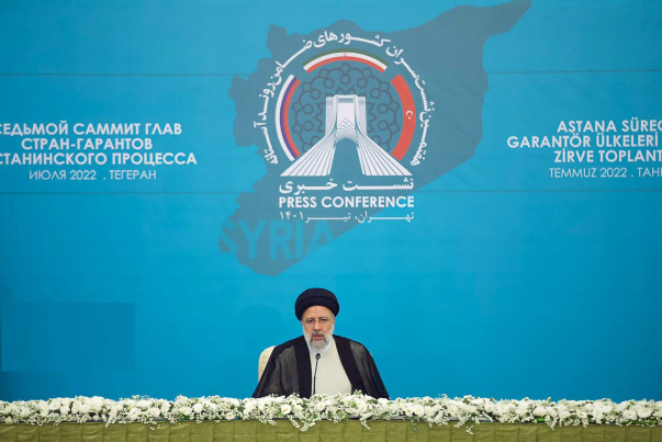 Санкции нарушают международное право, заявил Раиси