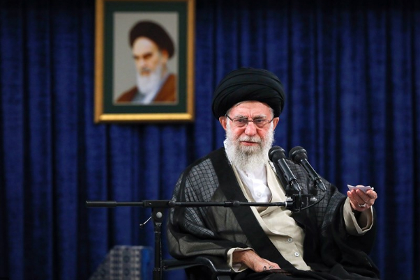 伊朗最高领袖阿亚图拉·哈梅内伊：“切断以色列命脉！”